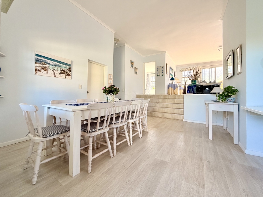 4 Bedroom Property for Sale in Vermont Western Cape